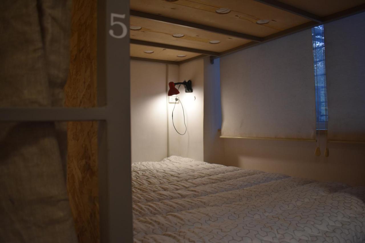 Sleep Studio Hostel Erevan Esterno foto