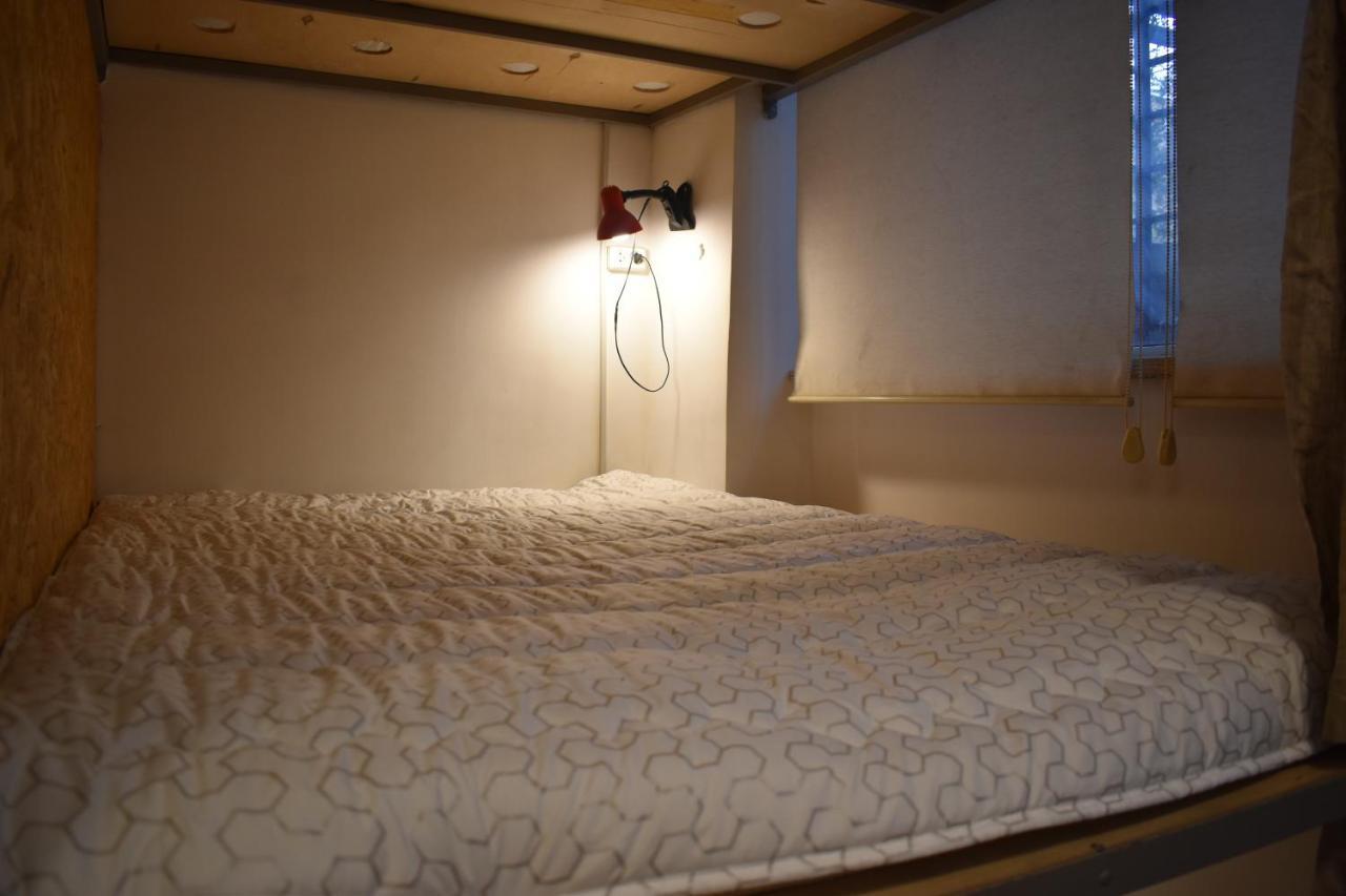 Sleep Studio Hostel Erevan Esterno foto